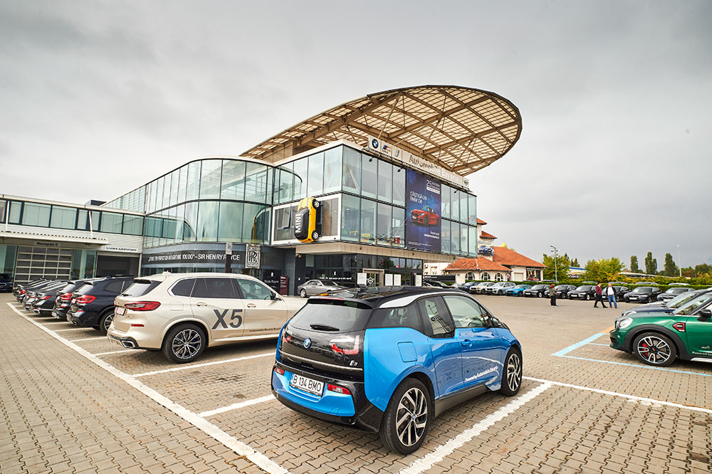 Noul BMW Seria 1 debutează în România, la dealerii Automobile Bavaria